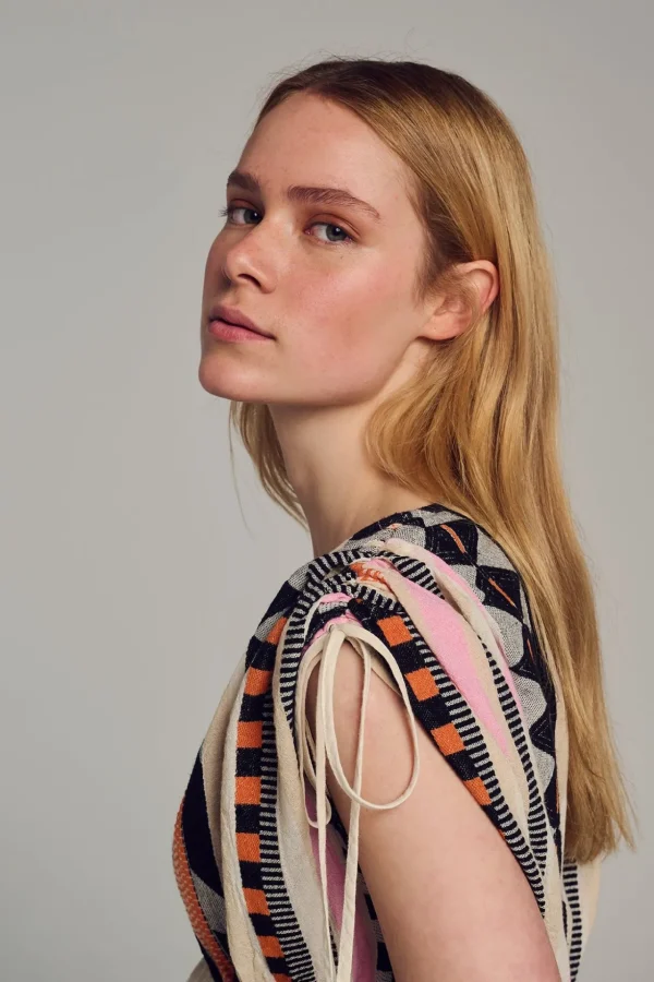 astakida_top_2.webp Devotion TWINS Tops | Astakida Top