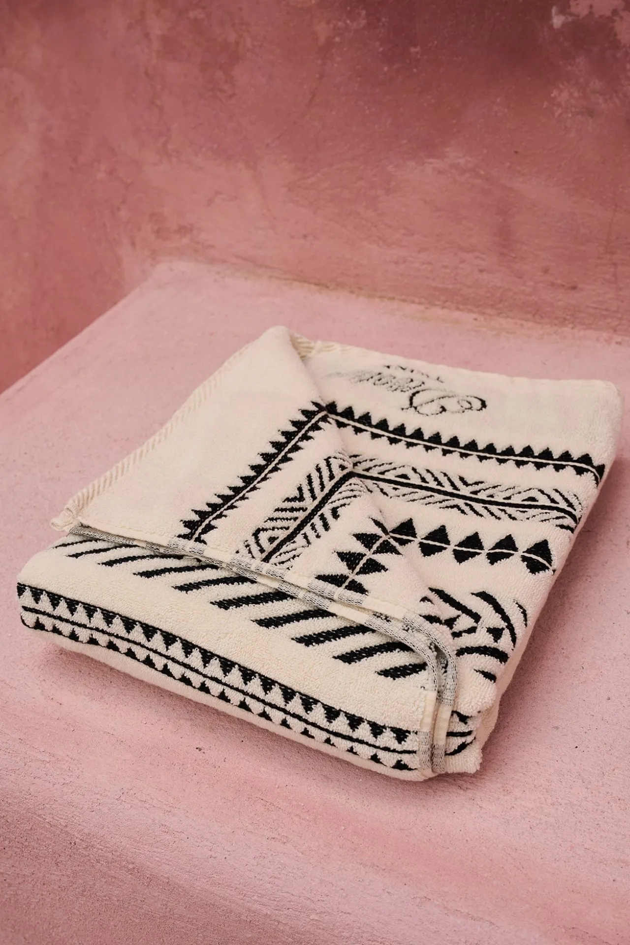 Devotion TWINS Handtucher | Bath Towel Large-Black/Offwhite
