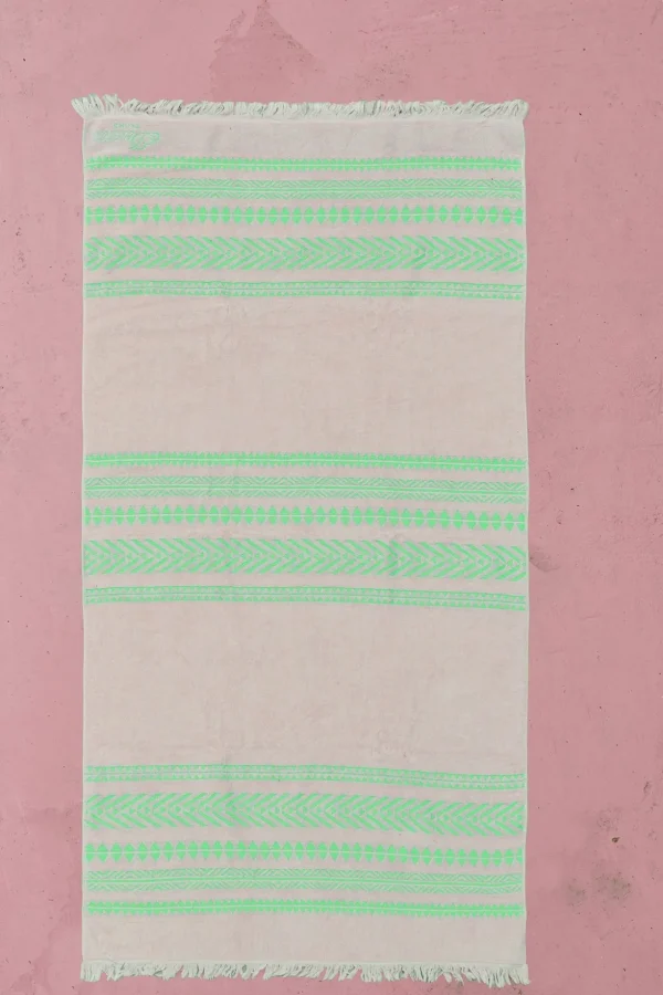 beach_towelngreenoffwhite_1.webp Devotion TWINS Handtucher | Beach Towel-N.Green/Offwhite