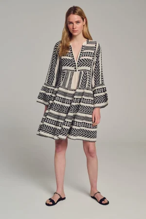 ella_shortblackoffwhite_0.webp Devotion TWINS Kleider | Ella Short-Black/Offwhite