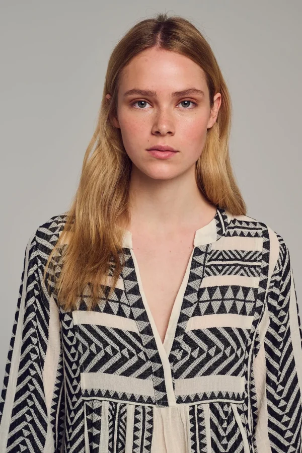 ella_shortblackoffwhite_3.webp Devotion TWINS Kleider | Ella Short-Black/Offwhite